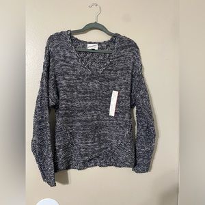 NWT universal thread sweater really nice color and designed